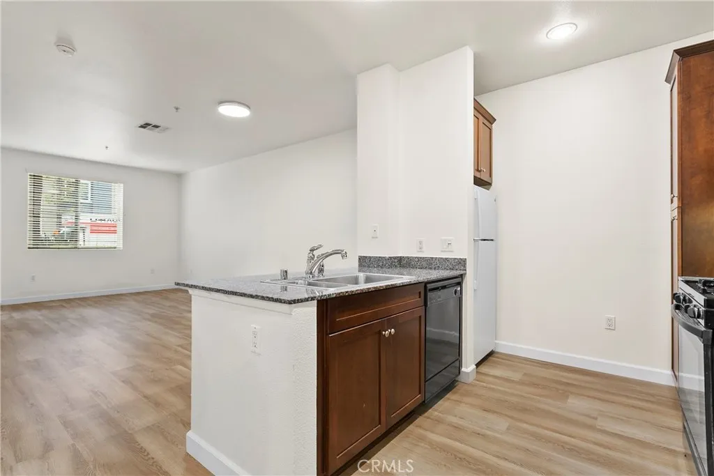 1106 Scholarship, Irvine, California 92612 home-pic-3